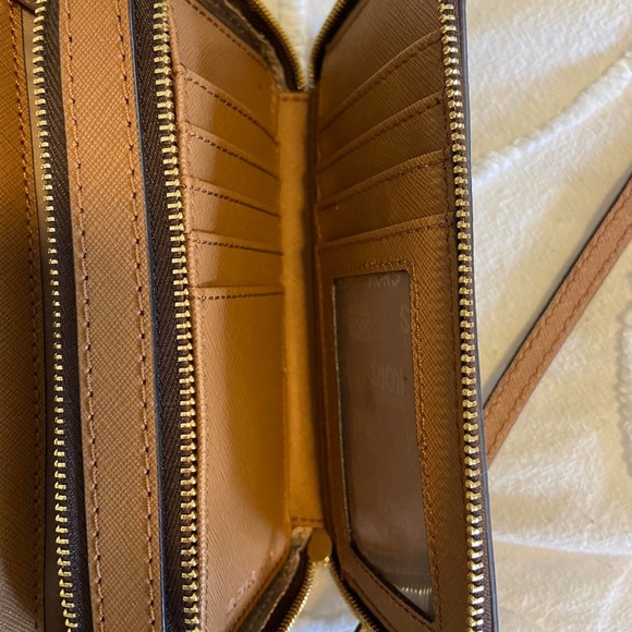 Brown Michael Kors Crossbody Purse/Wallet - Picture 3 of 4
